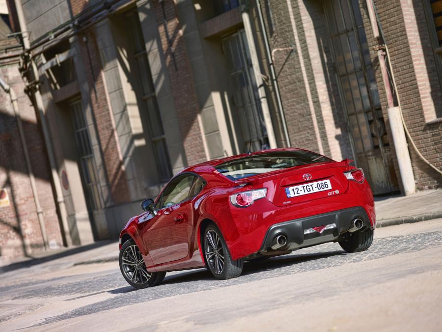  Toyota GT 86 2012 года  (фото 89 из 106)